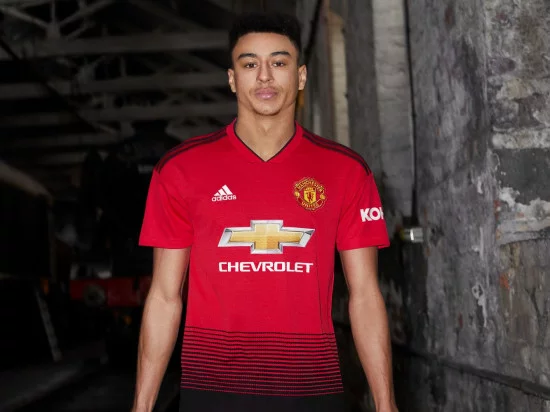 lindgard maglia manchester united 2018 2019.webp